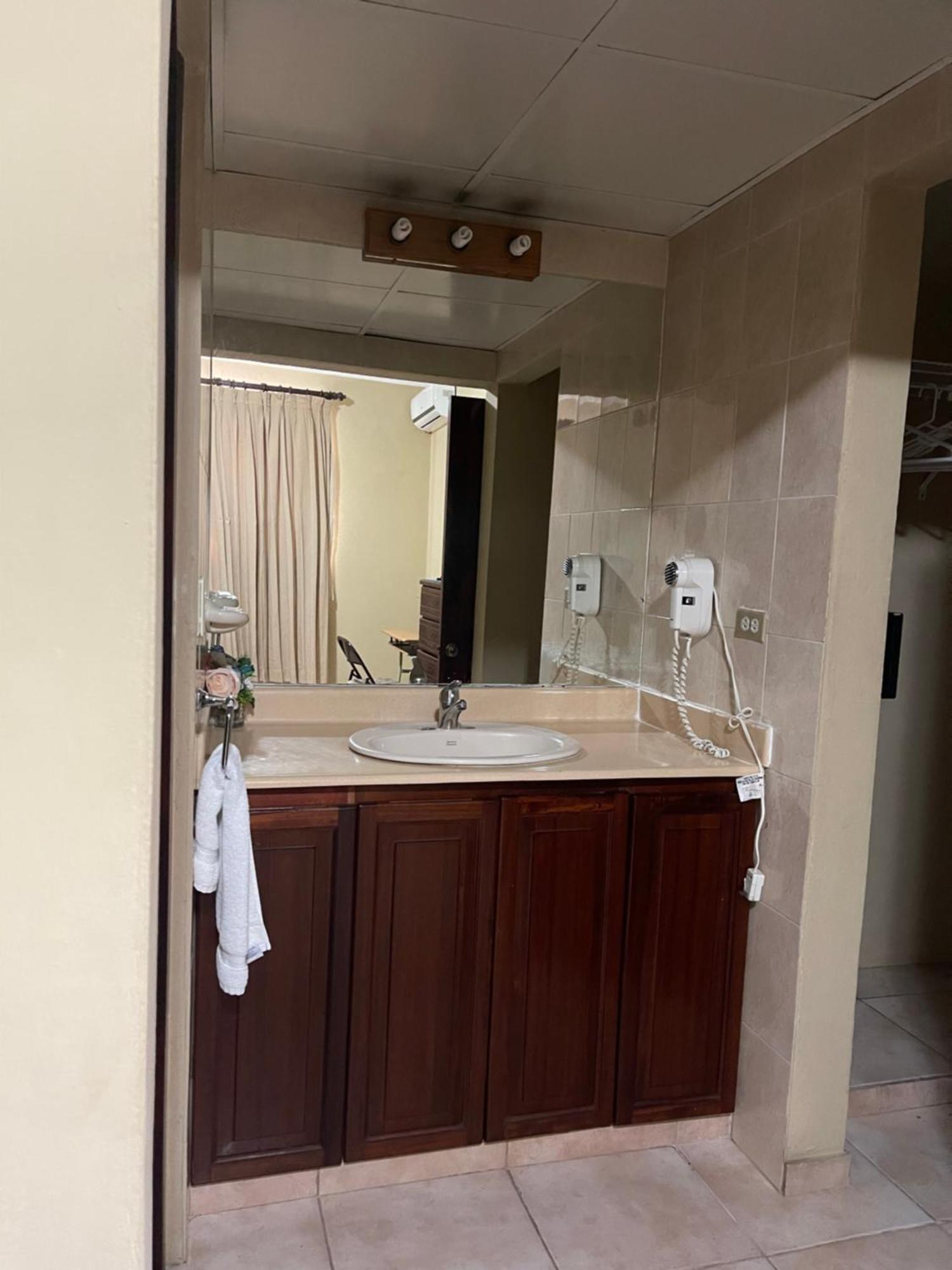 Apartahotel Alvear Санто-Доминго Экстерьер фото